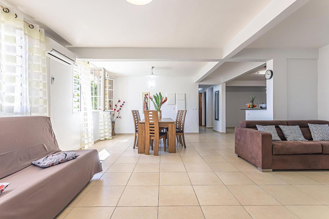 Chez Gerty Et Jocelyn Apartment Le Moule Ngoại thất bức ảnh