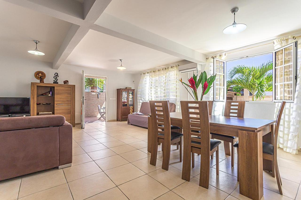 Chez Gerty Et Jocelyn Apartment Le Moule Ngoại thất bức ảnh