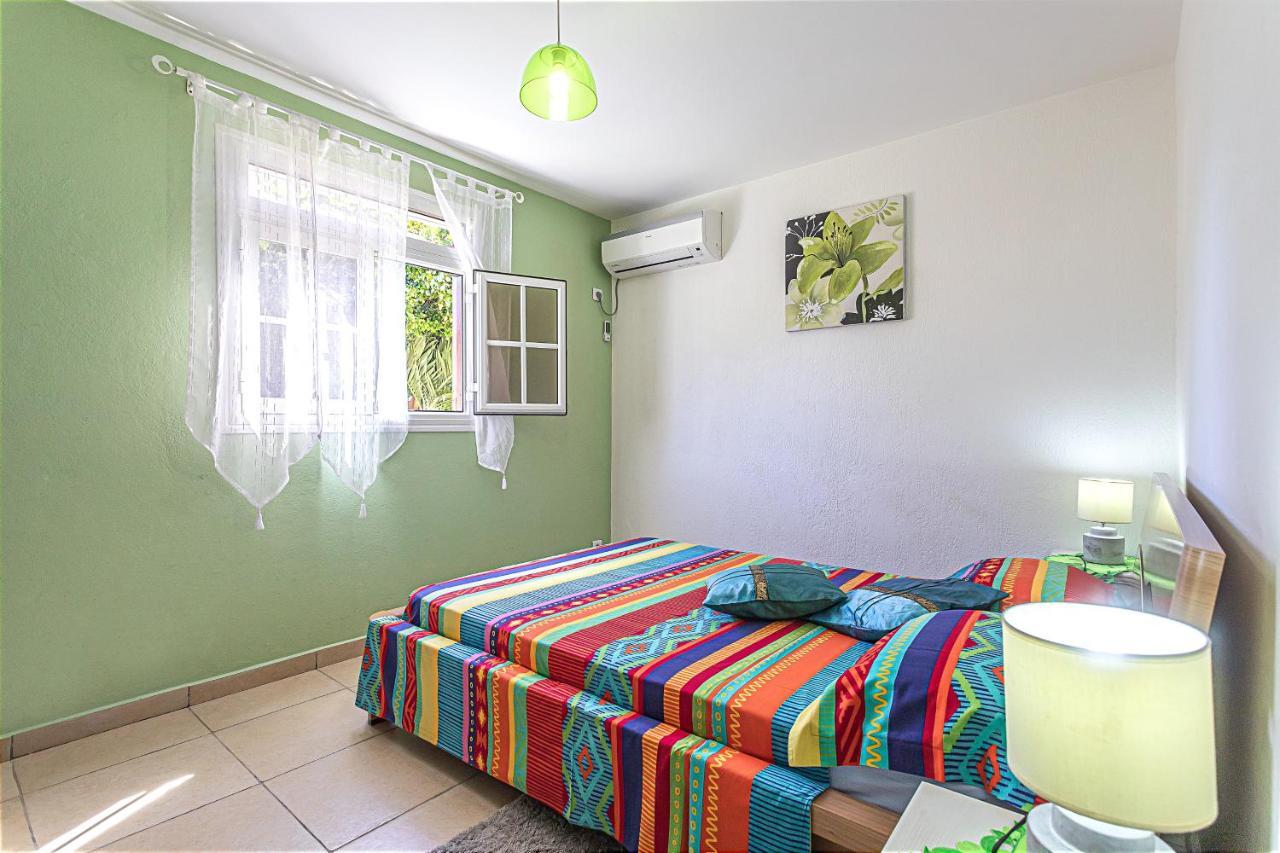 Chez Gerty Et Jocelyn Apartment Le Moule Ngoại thất bức ảnh