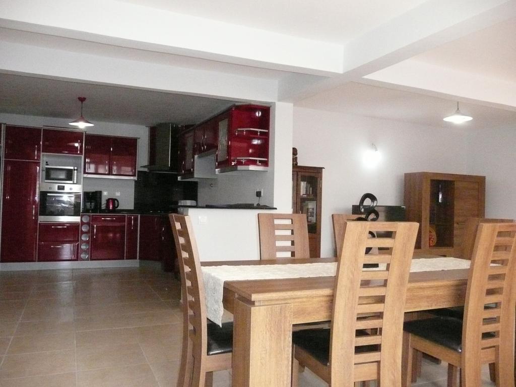 Chez Gerty Et Jocelyn Apartment Le Moule Phòng bức ảnh