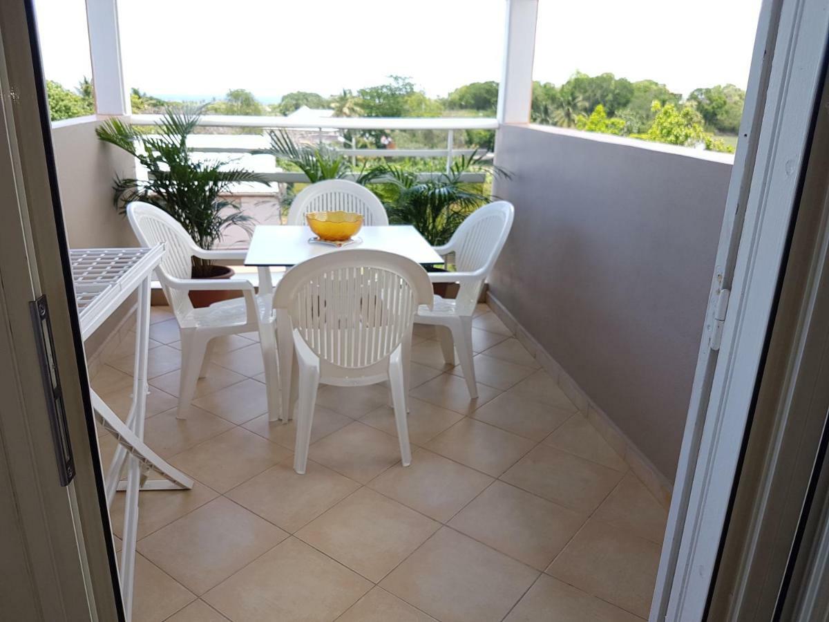 Chez Gerty Et Jocelyn Apartment Le Moule Ngoại thất bức ảnh